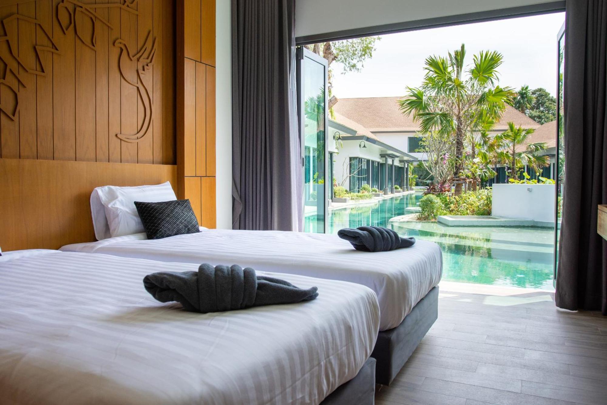 Tajh Pool Villas Chalong Bagian luar foto