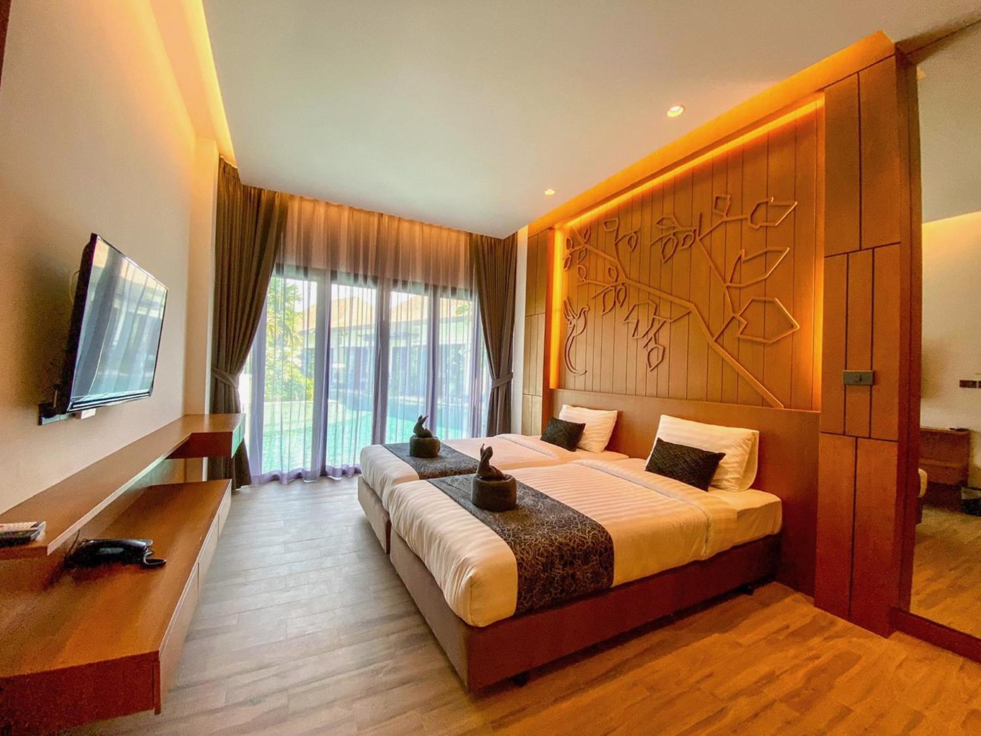 Tajh Pool Villas Chalong Bagian luar foto