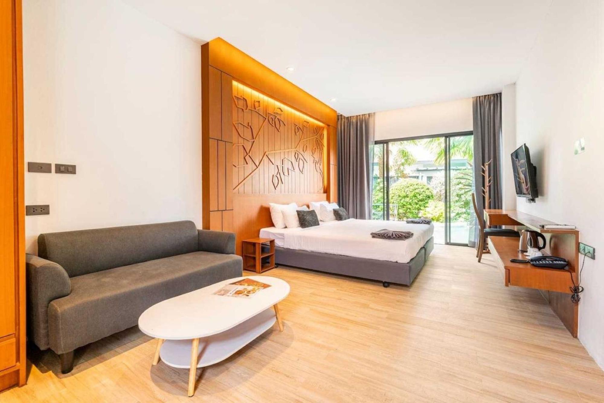 Tajh Pool Villas Chalong Bagian luar foto