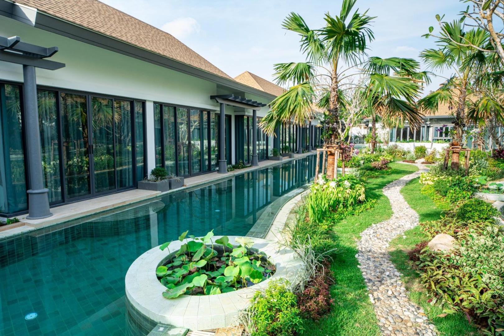 Tajh Pool Villas Chalong Bagian luar foto