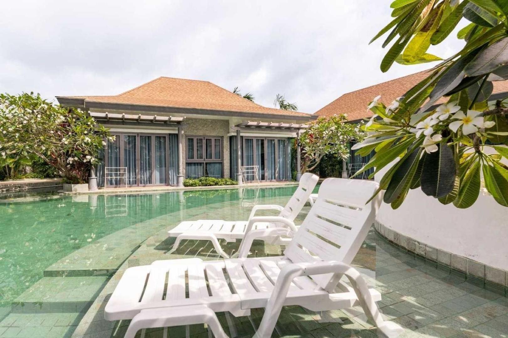 Tajh Pool Villas Chalong Bagian luar foto
