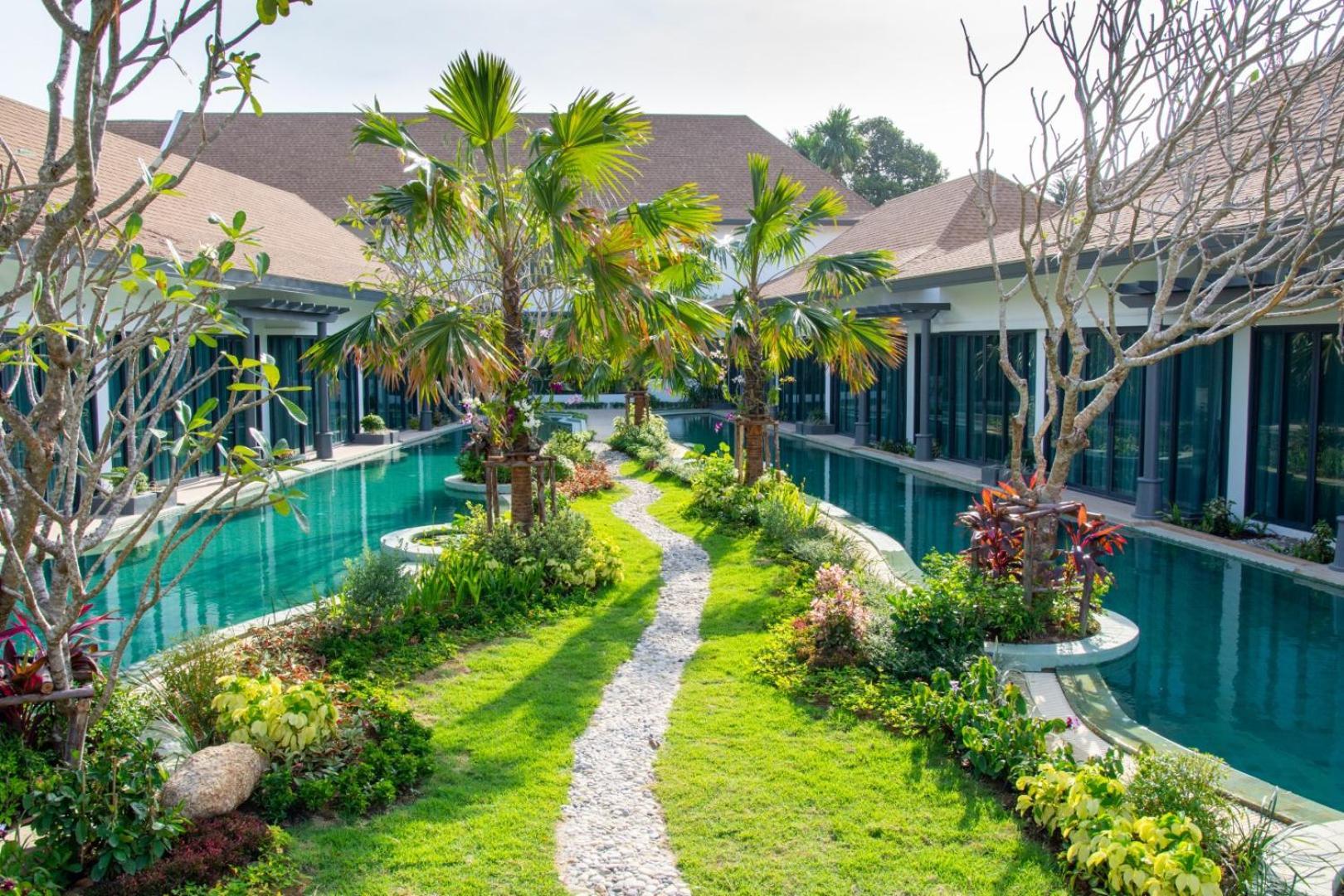 Tajh Pool Villas Chalong Bagian luar foto