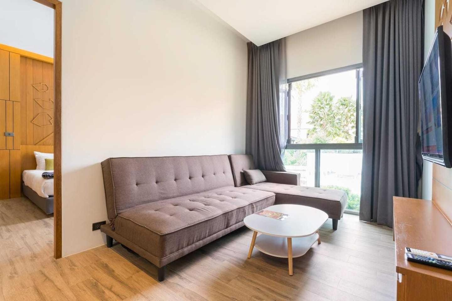Tajh Pool Villas Chalong Bagian luar foto