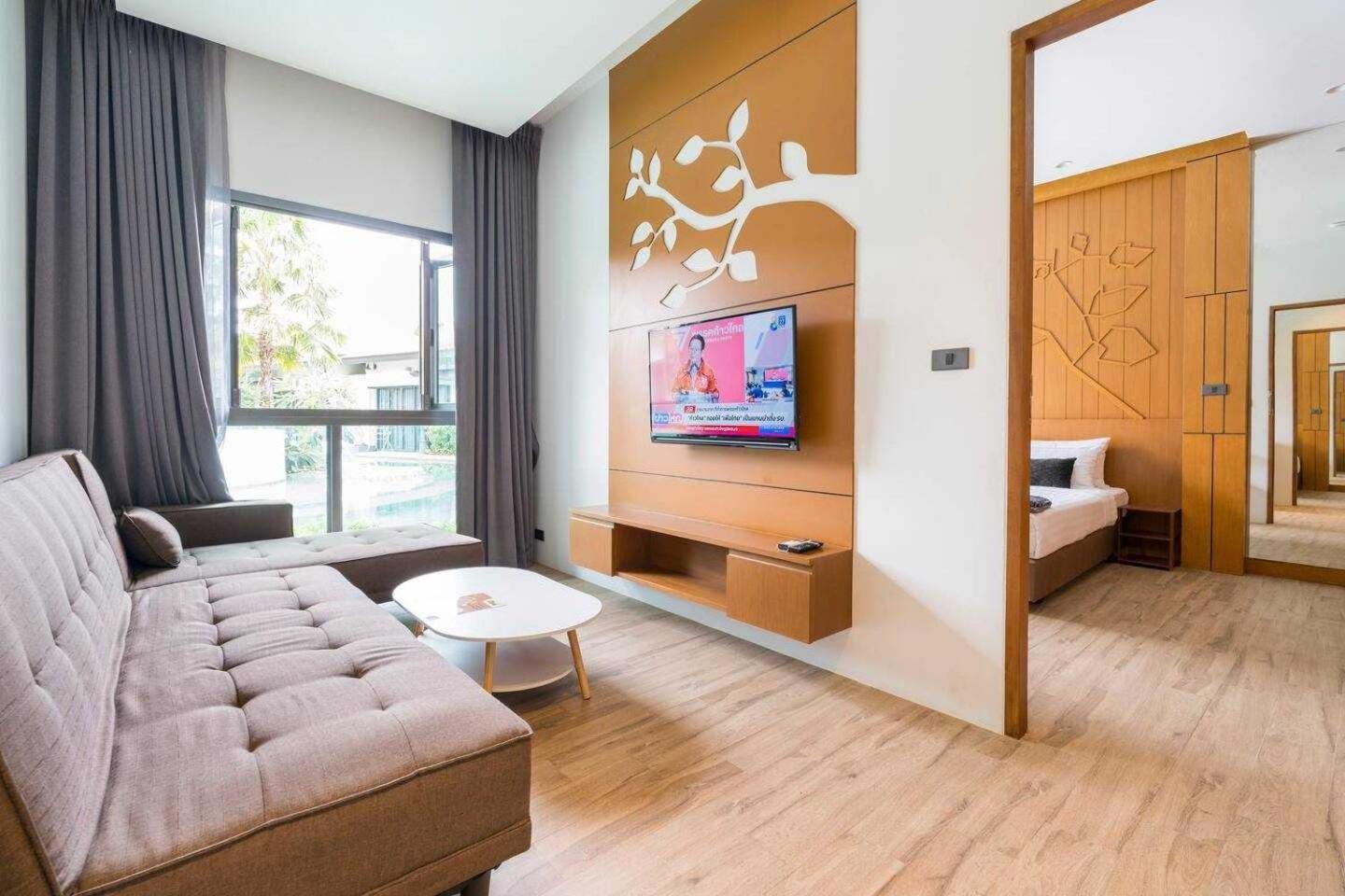Tajh Pool Villas Chalong Bagian luar foto